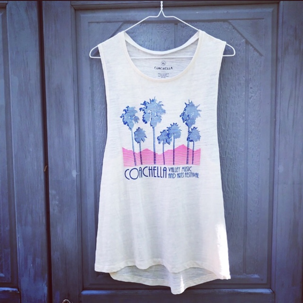 Coachella Women's Cream Graphic Muscle Tank - Palm Tree Print